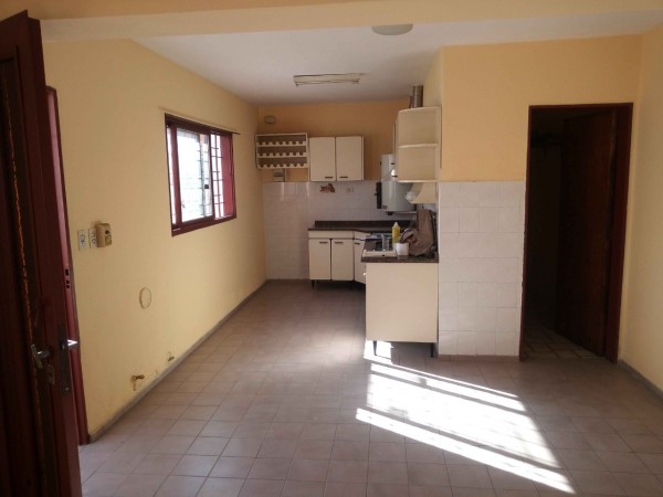 VENTA CASA Y DUPLEX | BARRIO VILLA AZALAIS 