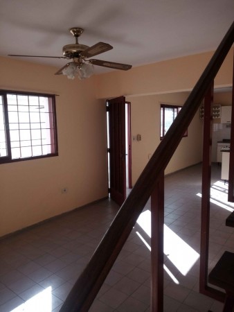 VENTA CASA Y DUPLEX | BARRIO VILLA AZALAIS 