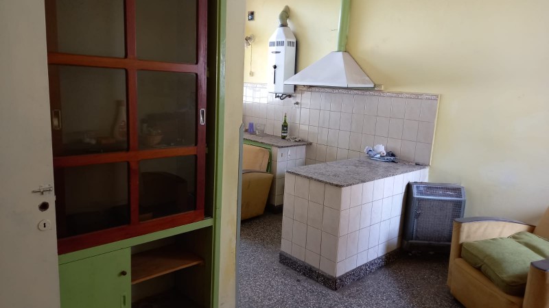 VENTA CASA 3 DORMITORIOS Y DEPTO DE SERVICIO | LA CALERA