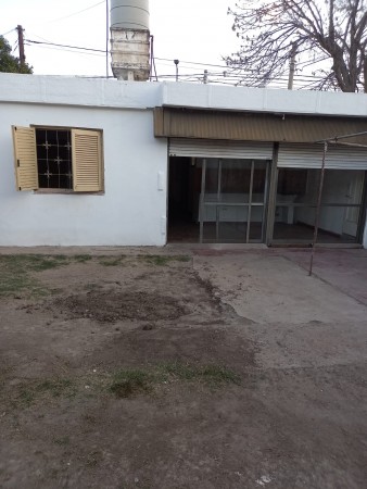 VENTA CASA ESQUINA 3 DORM PARQUE LOS MOLINOS