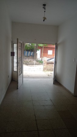 VENTA CASA 2 DORMITORIOS B° A. CARBÓ