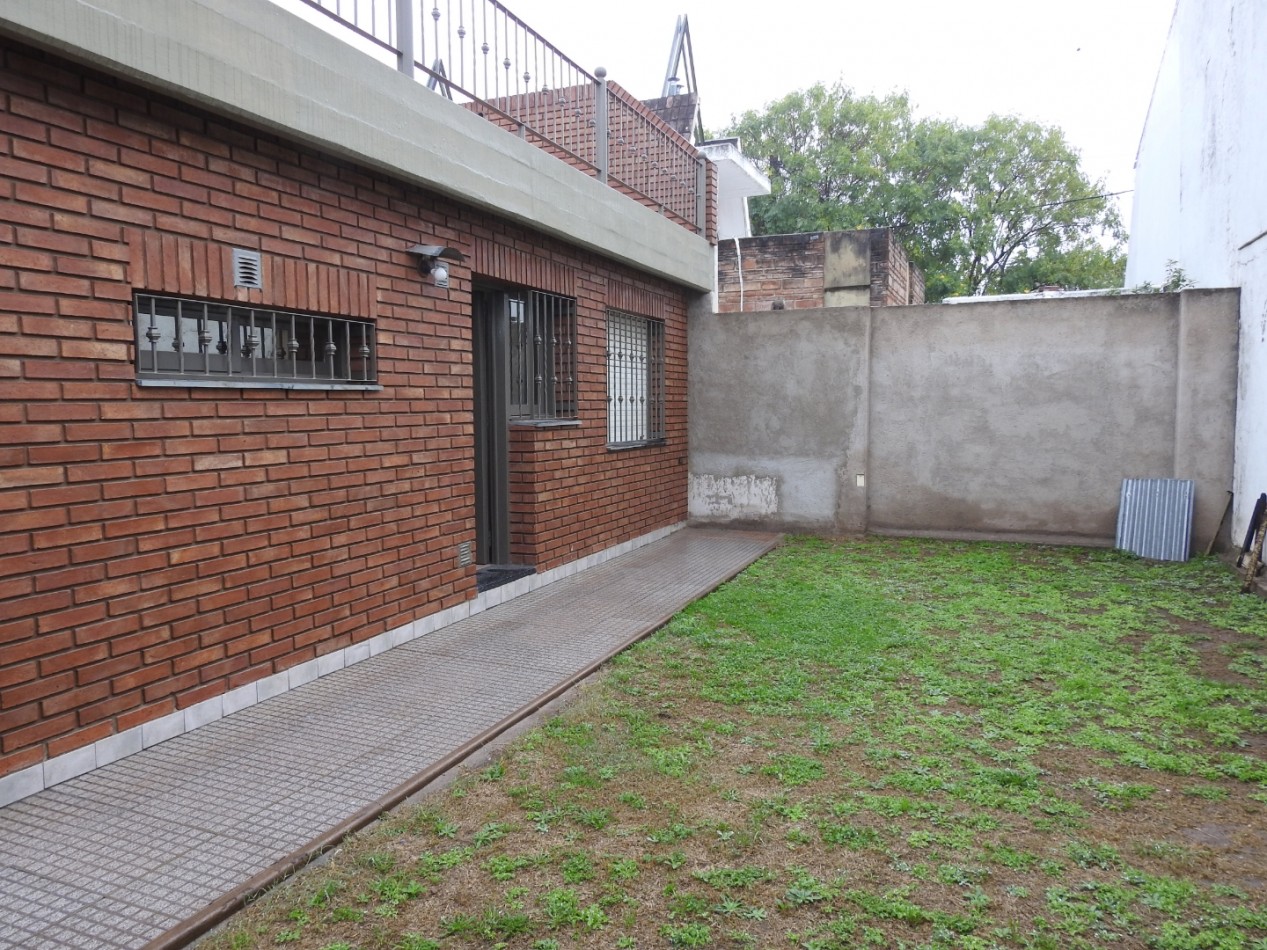 VENTA CASA 4 DORMITORIOS Y LOCAL A UNA CUADRA DE DINO RUTA 20 BARRIO SAN FRANCISCO