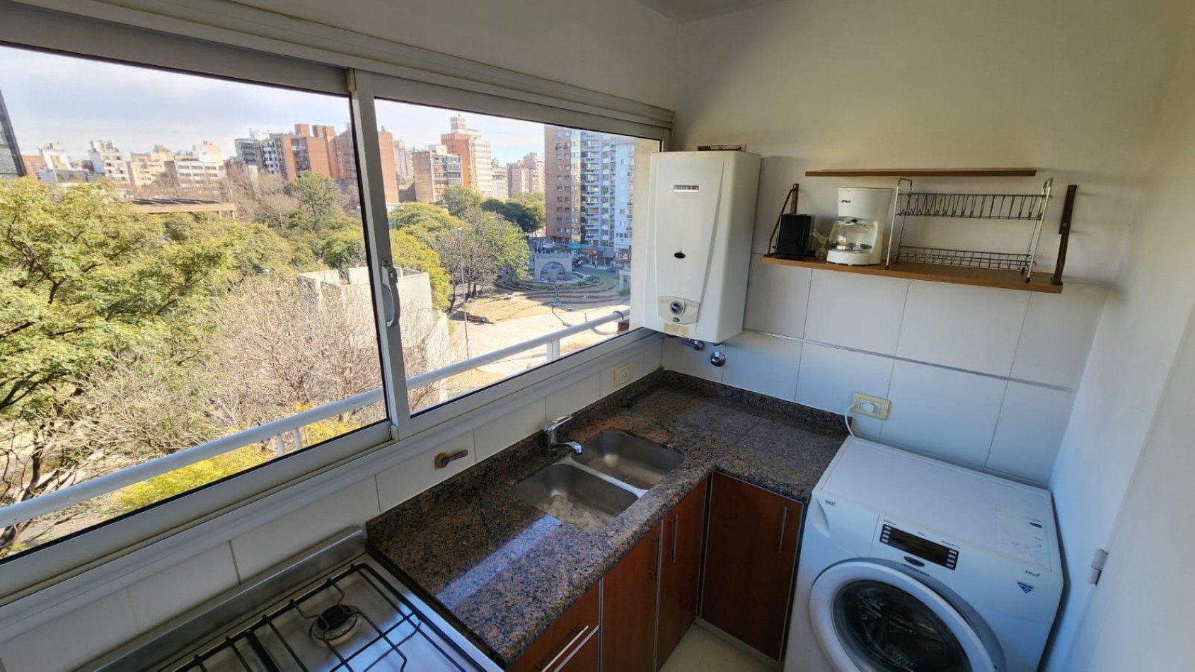 ALQUILO DPTO 1 DORMITORIO AMOBLADO CON LA MEJOR VISTA EN CENTRO