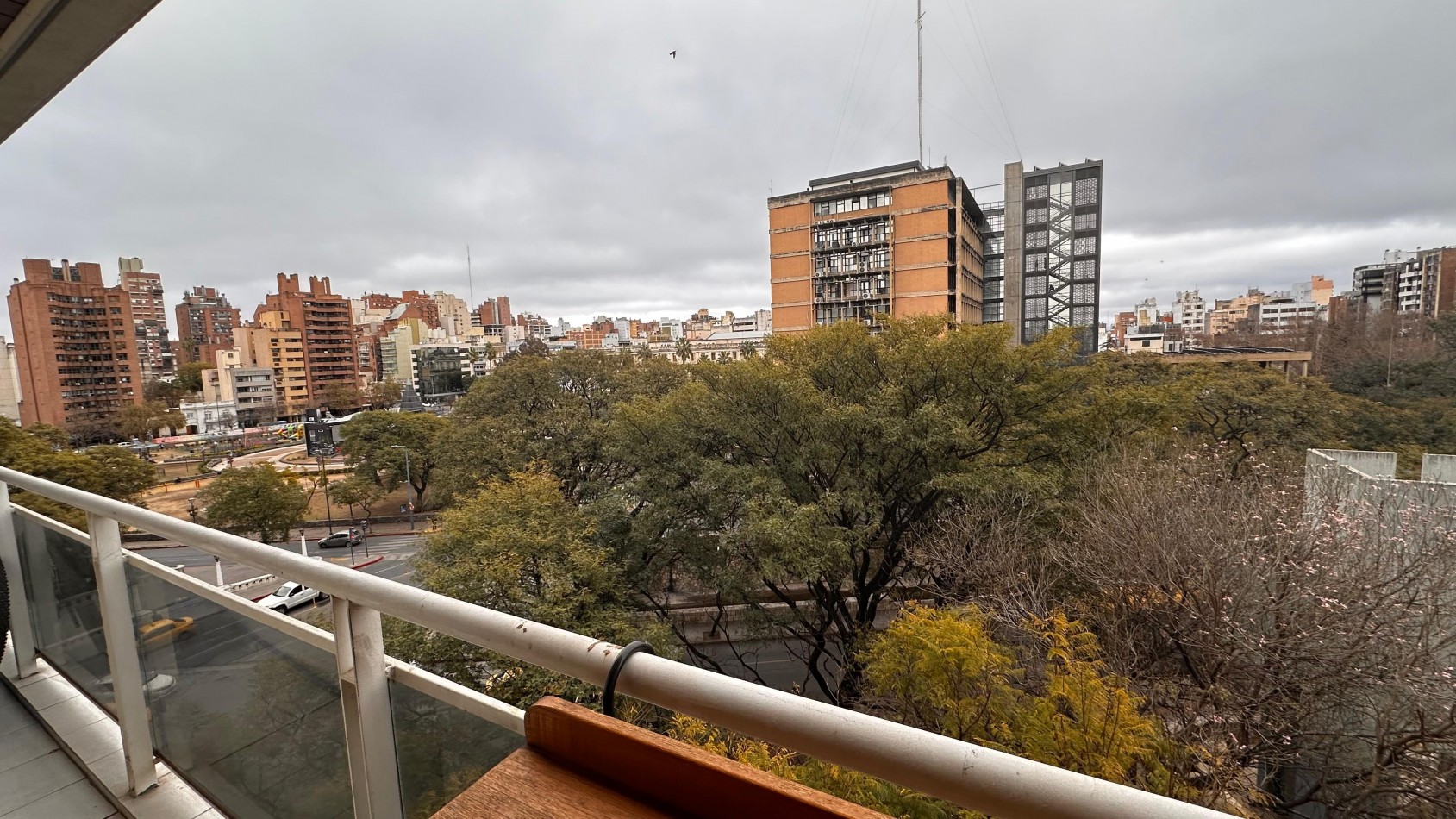 ALQUILO DPTO 1 DORMITORIO AMOBLADO CON LA MEJOR VISTA EN CENTRO