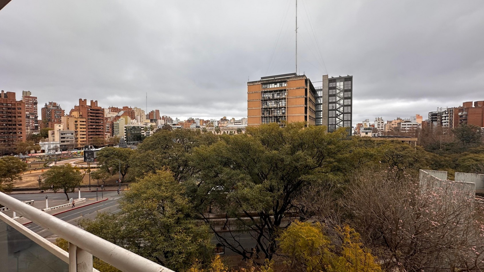 ALQUILO DPTO 1 DORMITORIO AMOBLADO CON LA MEJOR VISTA EN CENTRO