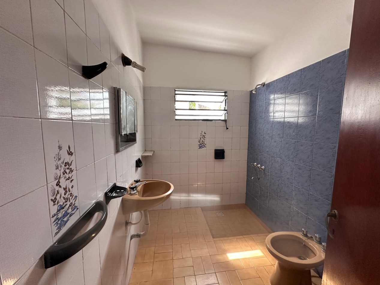 Casa 2 dormitorios Barrio Makefin