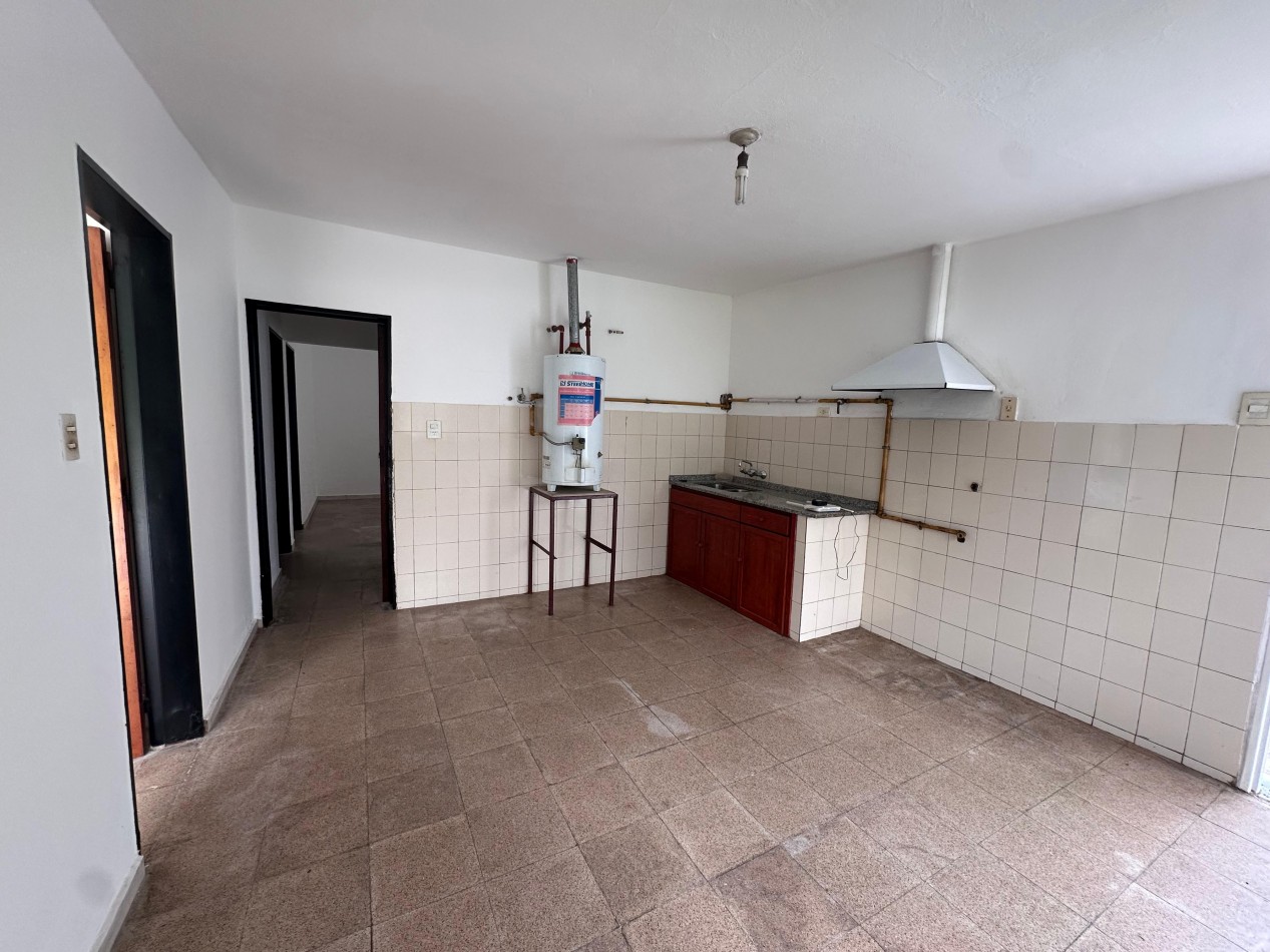Casa 2 dormitorios Barrio Makefin