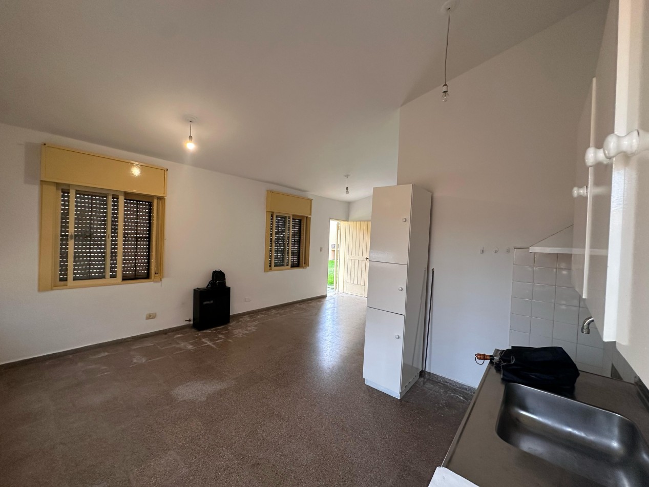 CASA DOS DORMITORIOS EN EL MARQUES DE SOBREMONTE APTA CREDITO CON PLANOS 