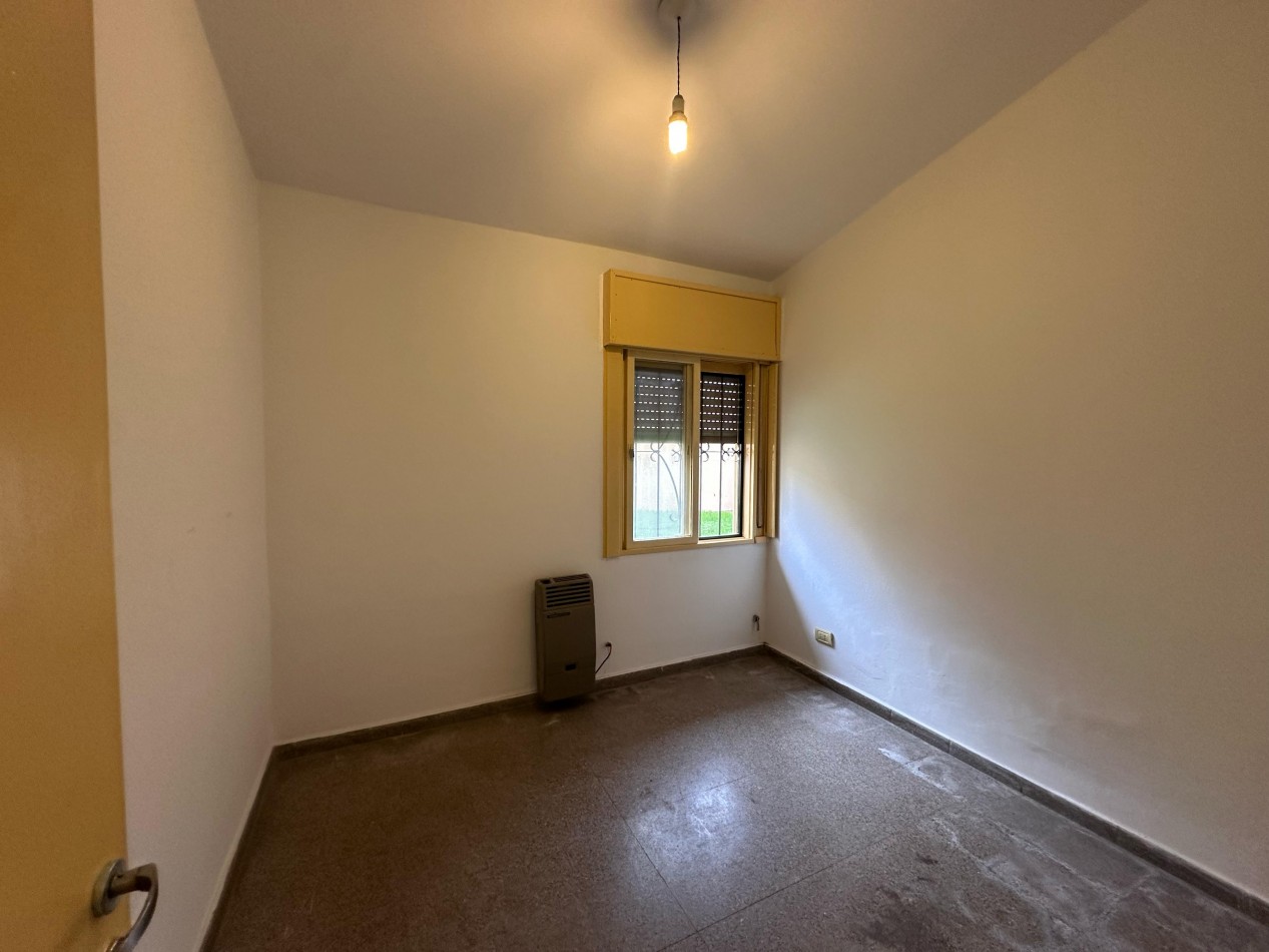 CASA DOS DORMITORIOS EN EL MARQUES DE SOBREMONTE APTA CREDITO CON PLANOS 