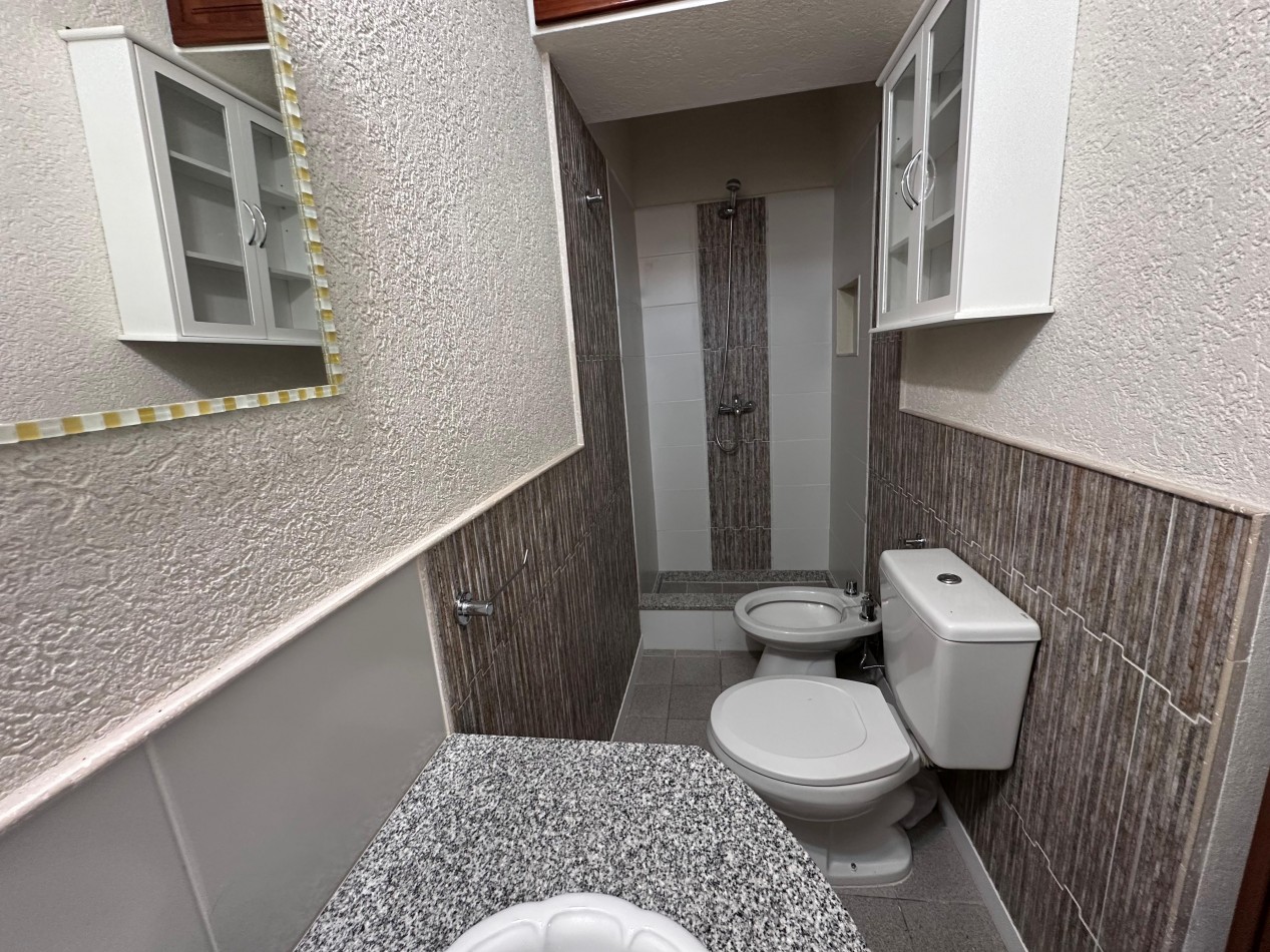VENTA CASA MAS DPTO B° ALBERDI