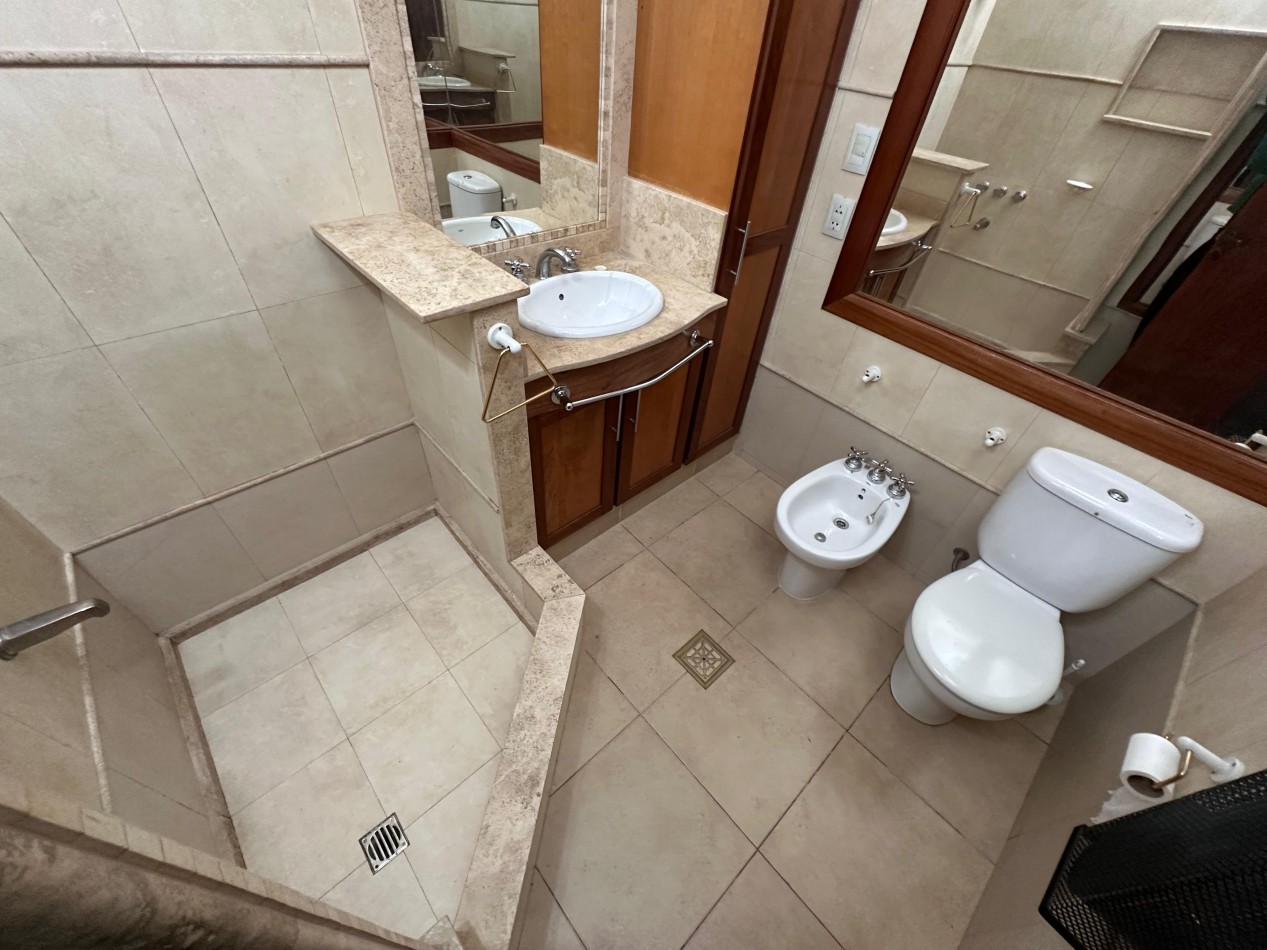 VENTA CASA MAS DPTO B° ALBERDI