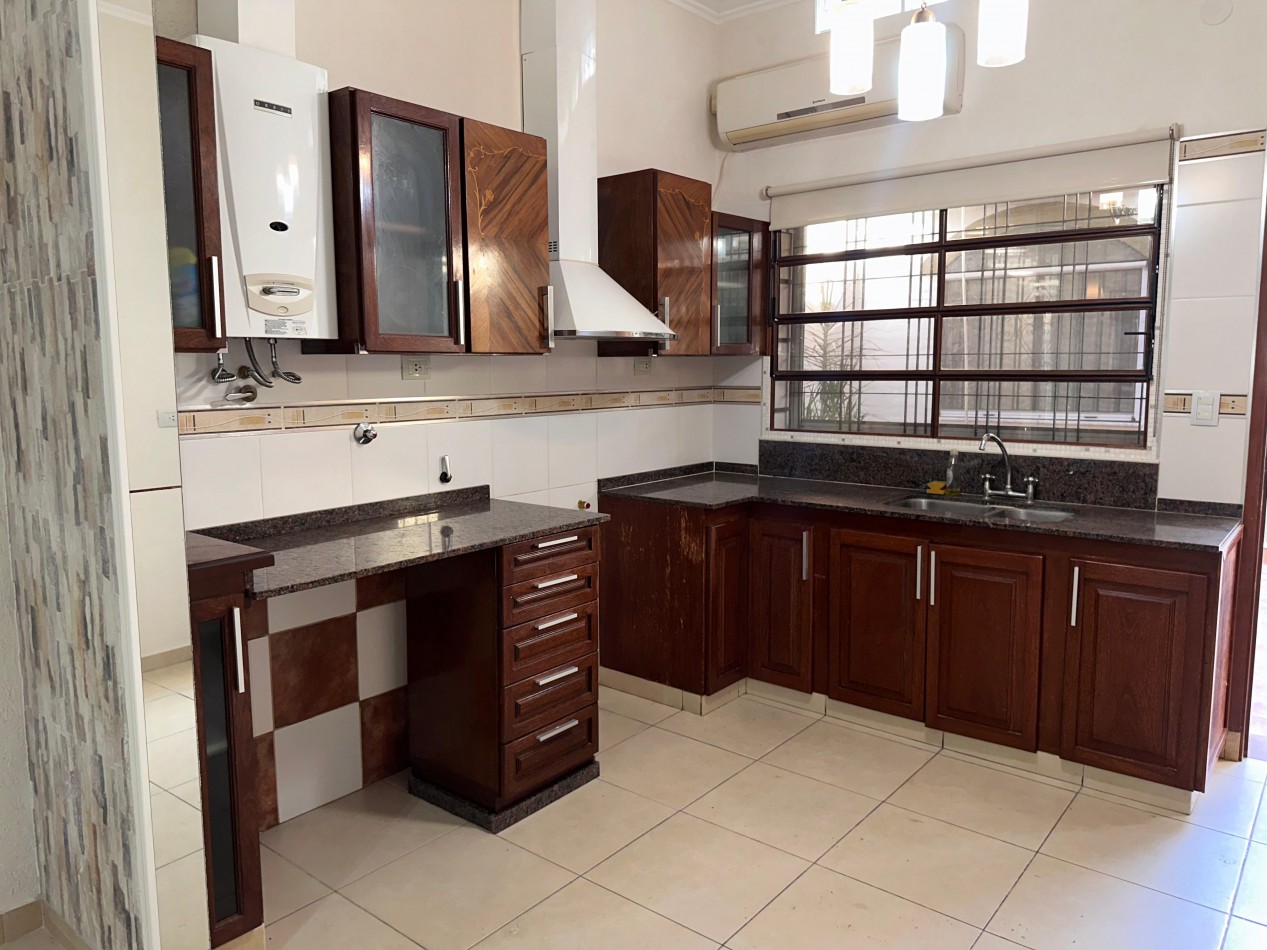 VENTA CASA MAS DPTO B° ALBERDI