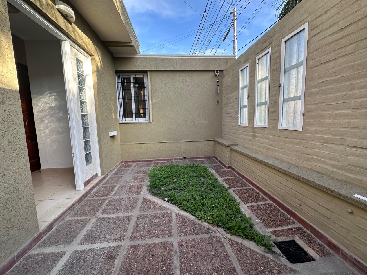 VENTA CASA MAS DPTO B° ALBERDI