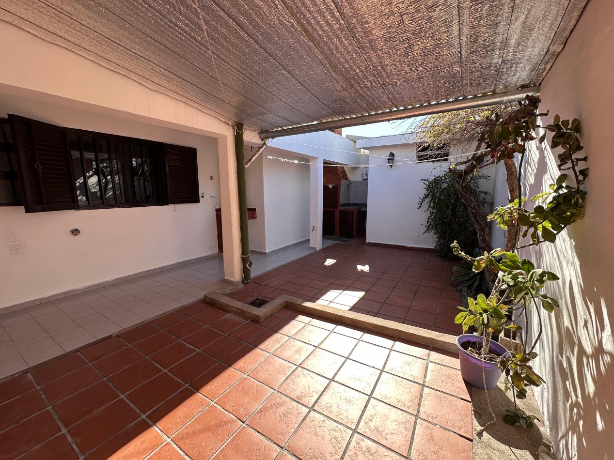 VENTA CASA 3 DORMITORIOS | BARRIO URITORCO