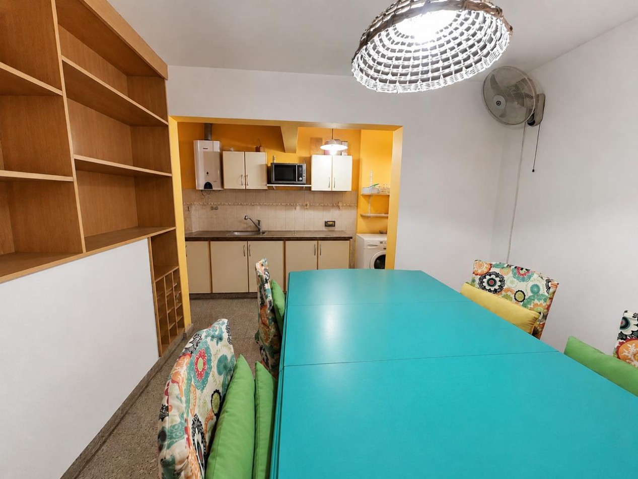 VENTA CASA 5 DORMITORIOS B° CHATEAU CARRERAS