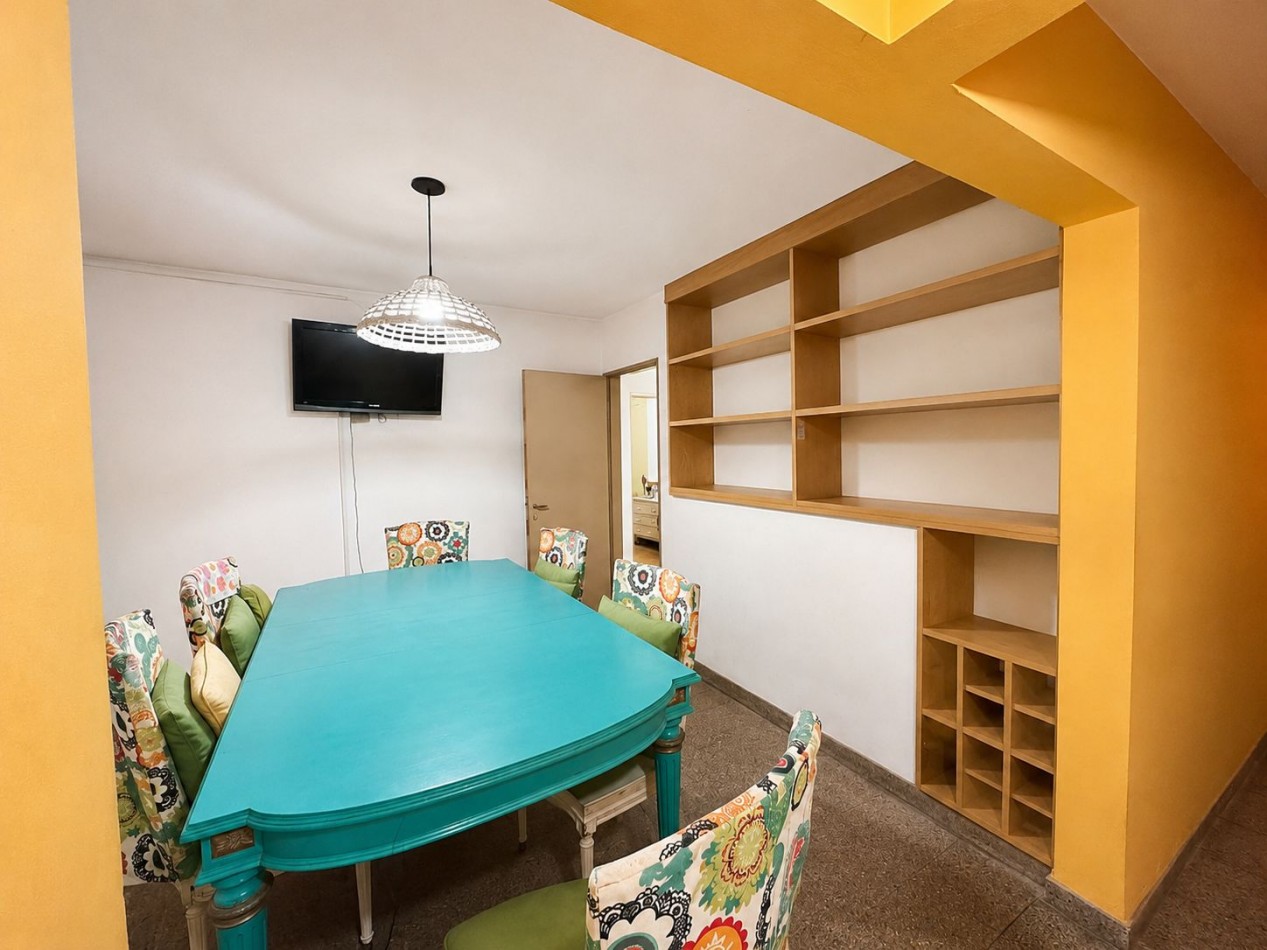 VENTA CASA 5 DORMITORIOS B° CHATEAU CARRERAS