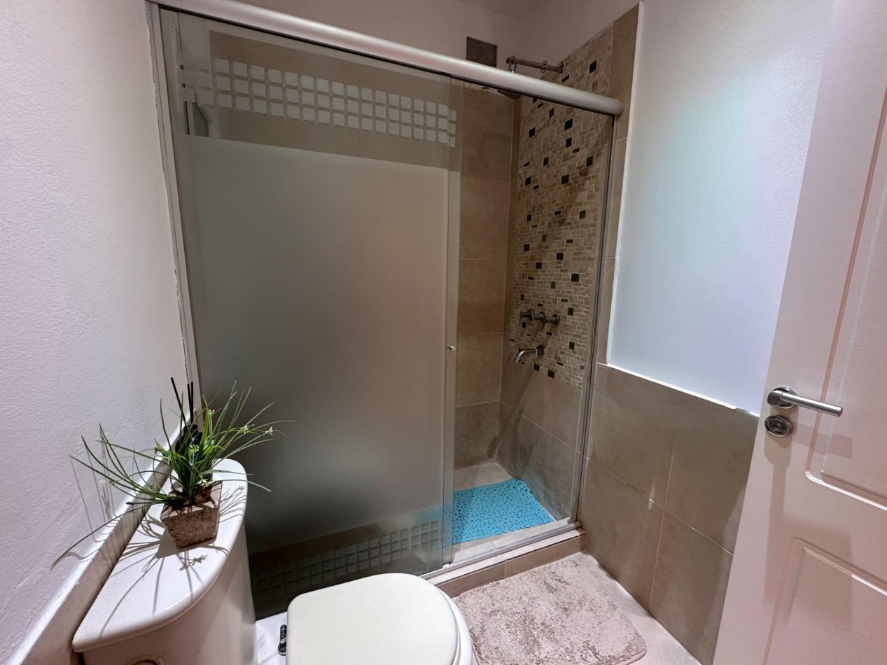 CASA EN VENTA 3 DORMITORIOS CON PILETA / JUAREZ CELMAN