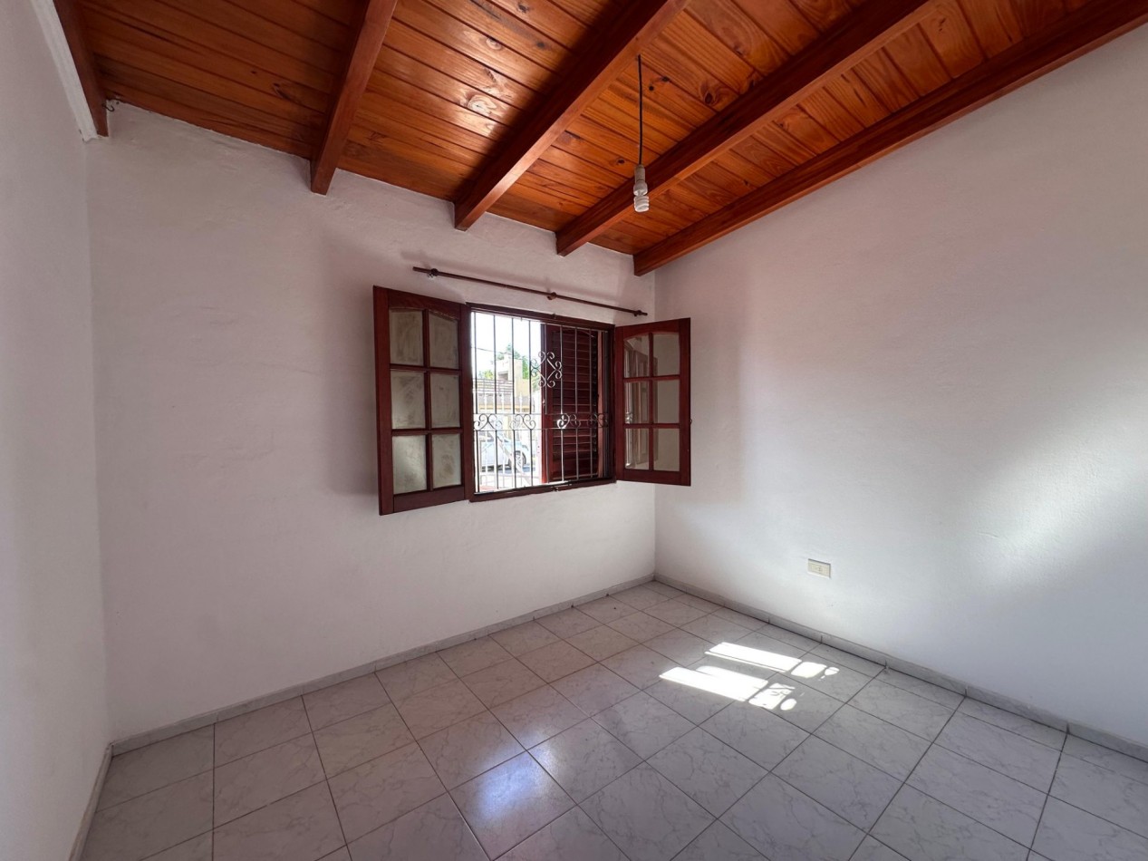 Alquiler Casa 2 Dorm. Barrio Las Palmas