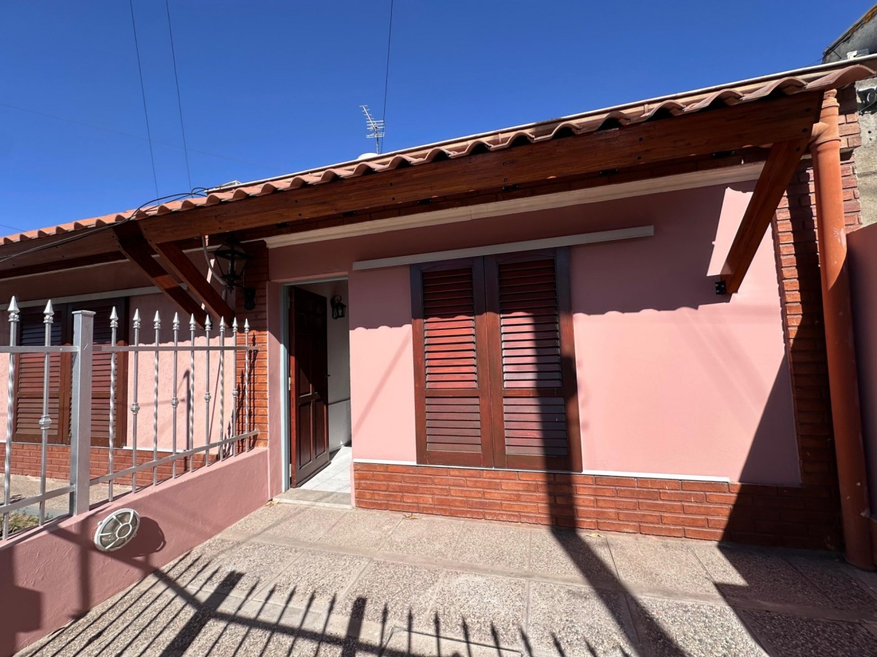 Alquiler Casa 2 Dorm. Barrio Las Palmas