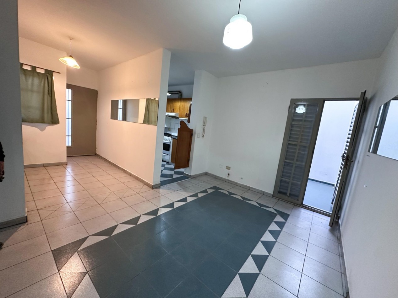 ALQUILER Departamento 1 dormitorio B° Las Palmas