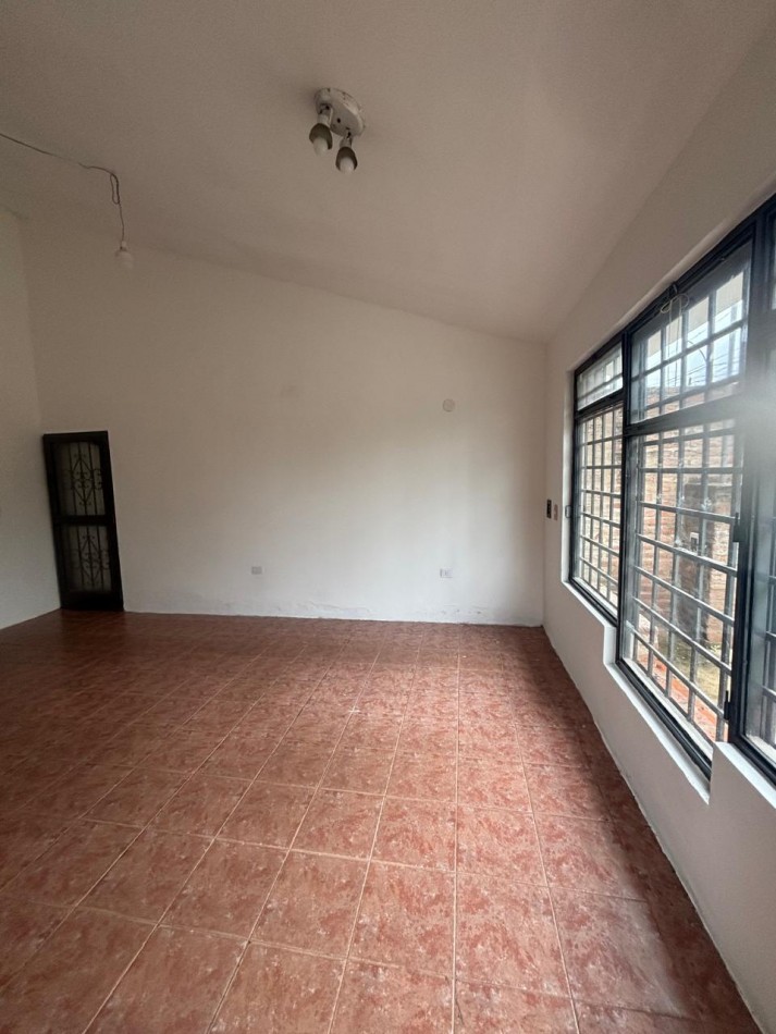 SE ALQUILA LOCAL COMERCIAL / LAS PALMAS