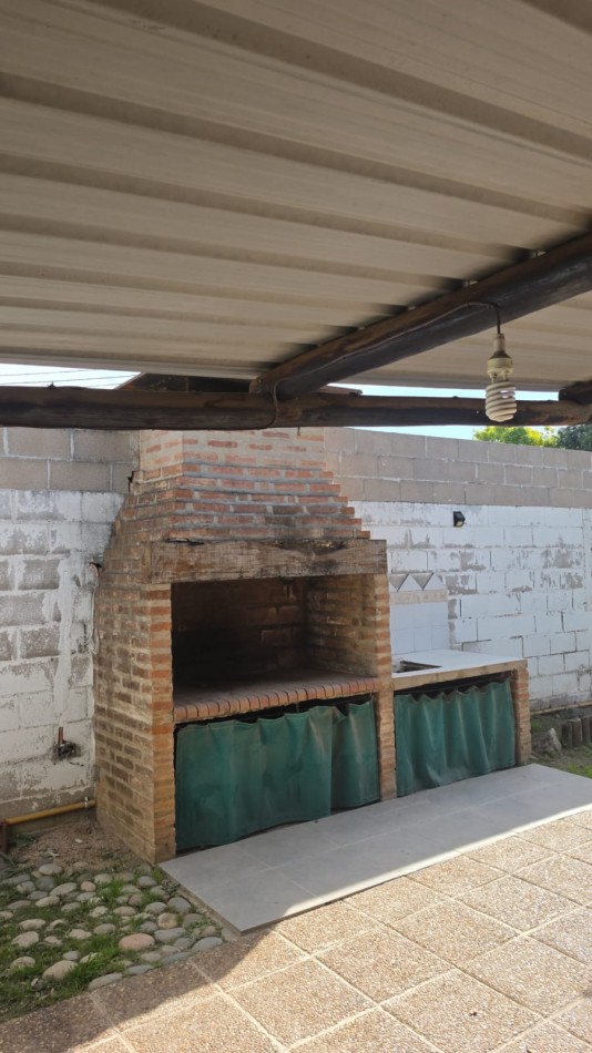 SE ALQUILA CASA 3 DORMITORIOS LAS PALMAS