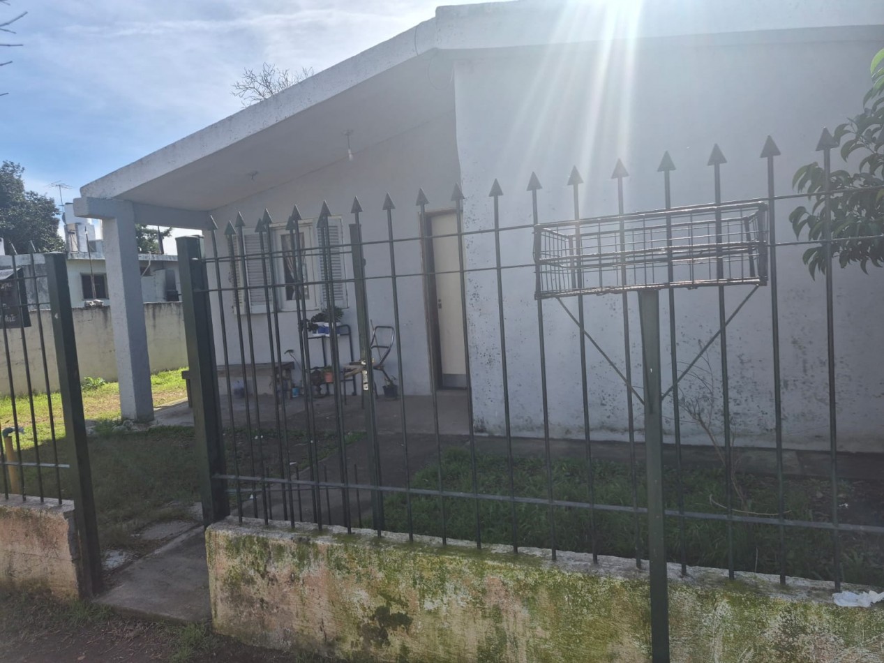 SE VENDE CASA LOCALIDAD BOUWER