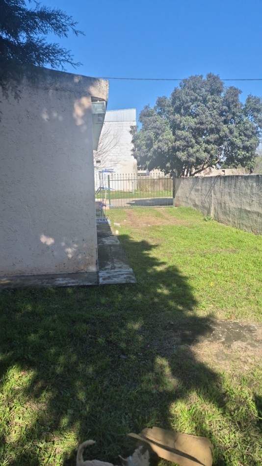 SE VENDE CASA LOCALIDAD BOUWER