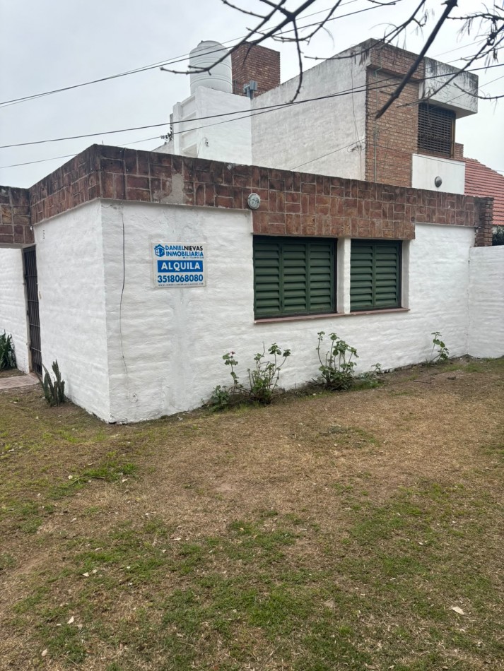 SE ALQUILA CASA/ GRANJA DE FUNES