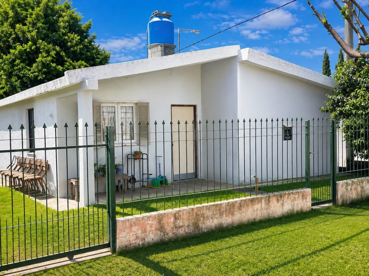 SE VENDE CASA LOCALIDAD BOUWER