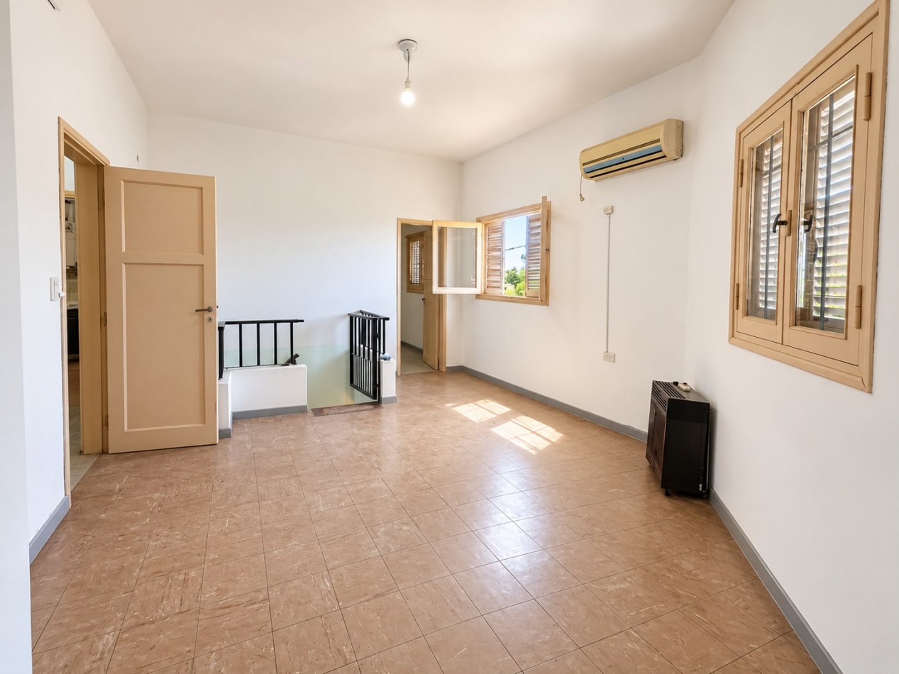 ALQUILER CASA 2 DORM PLANTA ALTA B° ALTO ALBERDI