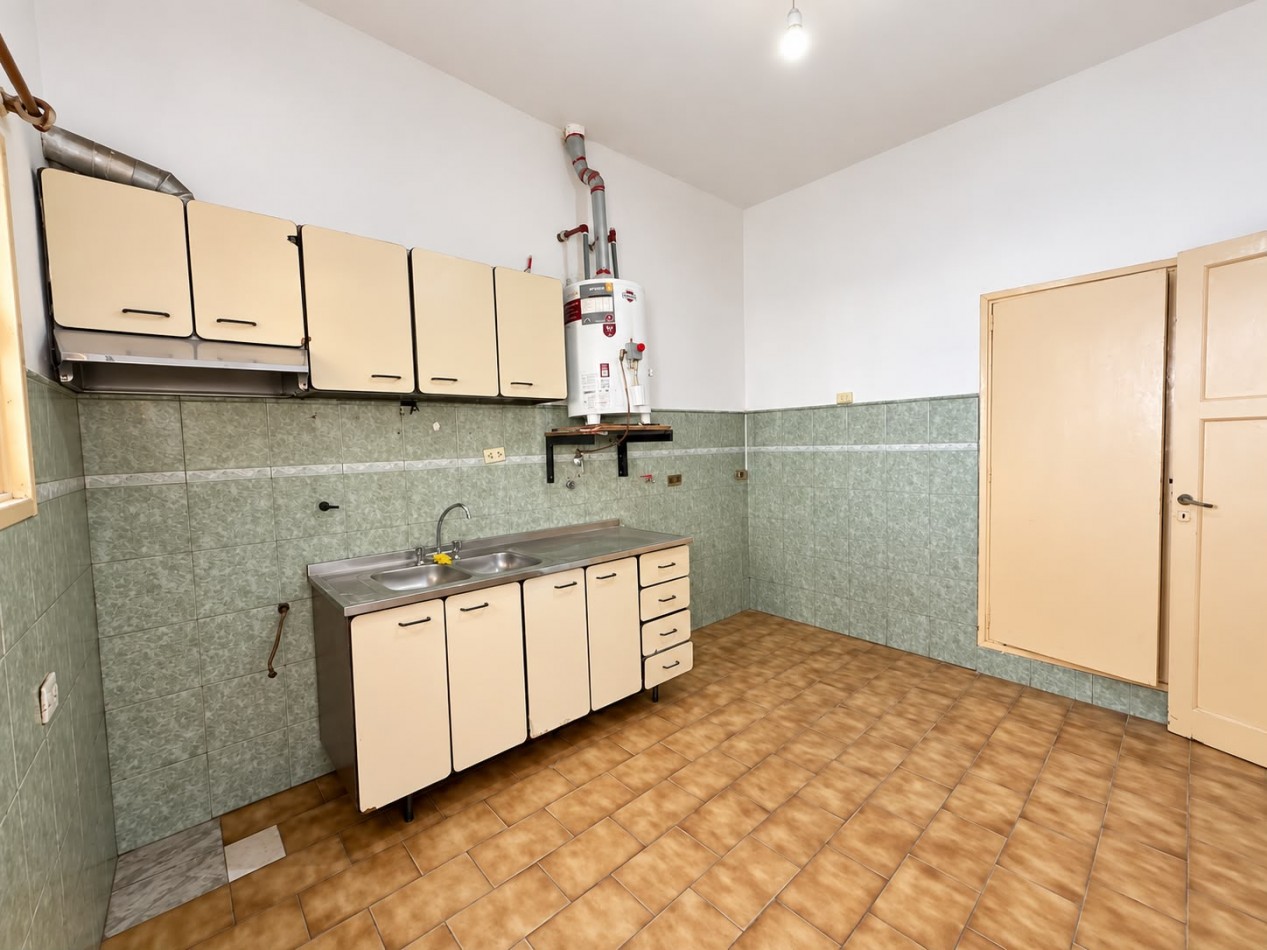 ALQUILER CASA 2 DORM PLANTA ALTA B° ALTO ALBERDI