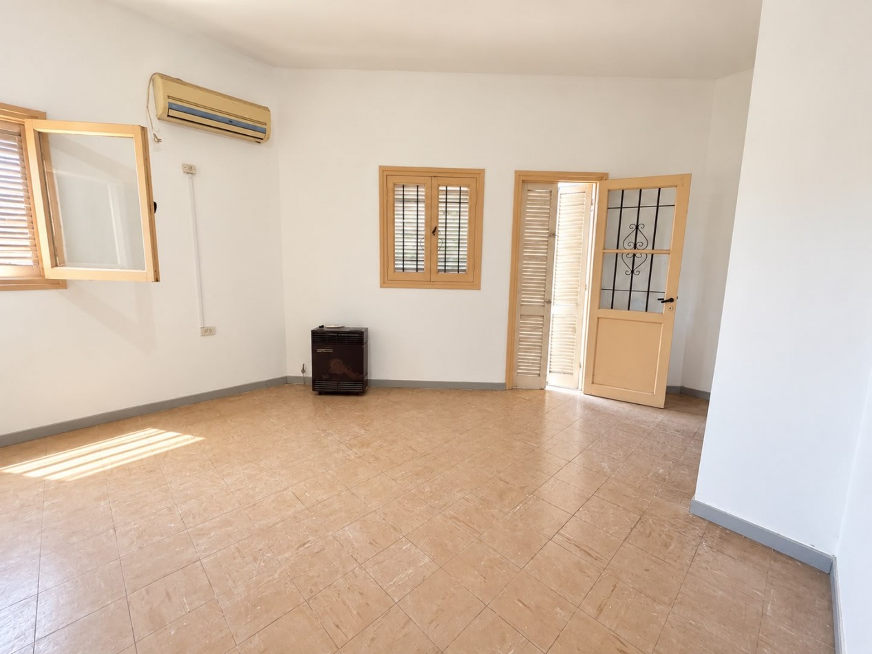 ALQUILER CASA 2 DORM PLANTA ALTA B° ALTO ALBERDI